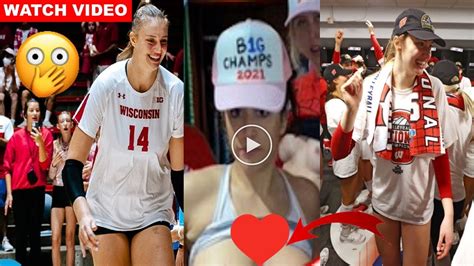 wisconsin volleyball team naked pics|Wisconsin Volleyball Team's Nude Locker Room Photos: Social .